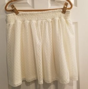 Large Maurices eyelet skirt with liner